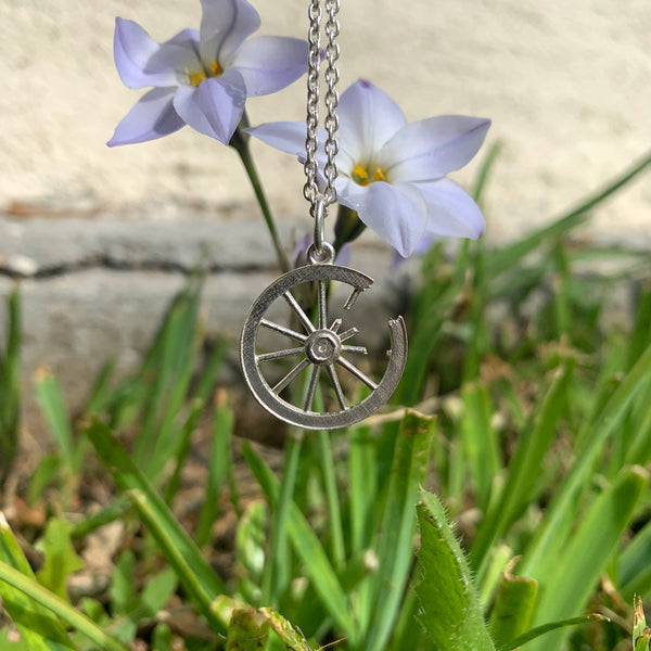 Broken Wheel Pendant (silver)(comes with silver chain)